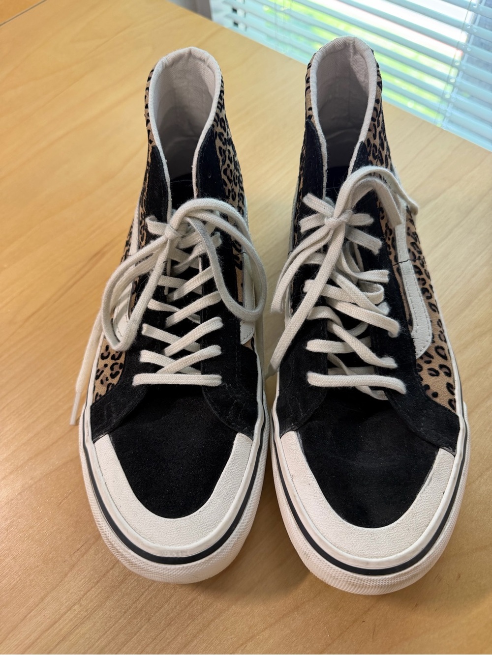 Vans Leopard Print High-Top Sneakers in Black & Brown Men’s 6.5 Women’s 8 - Picture 3 of 7